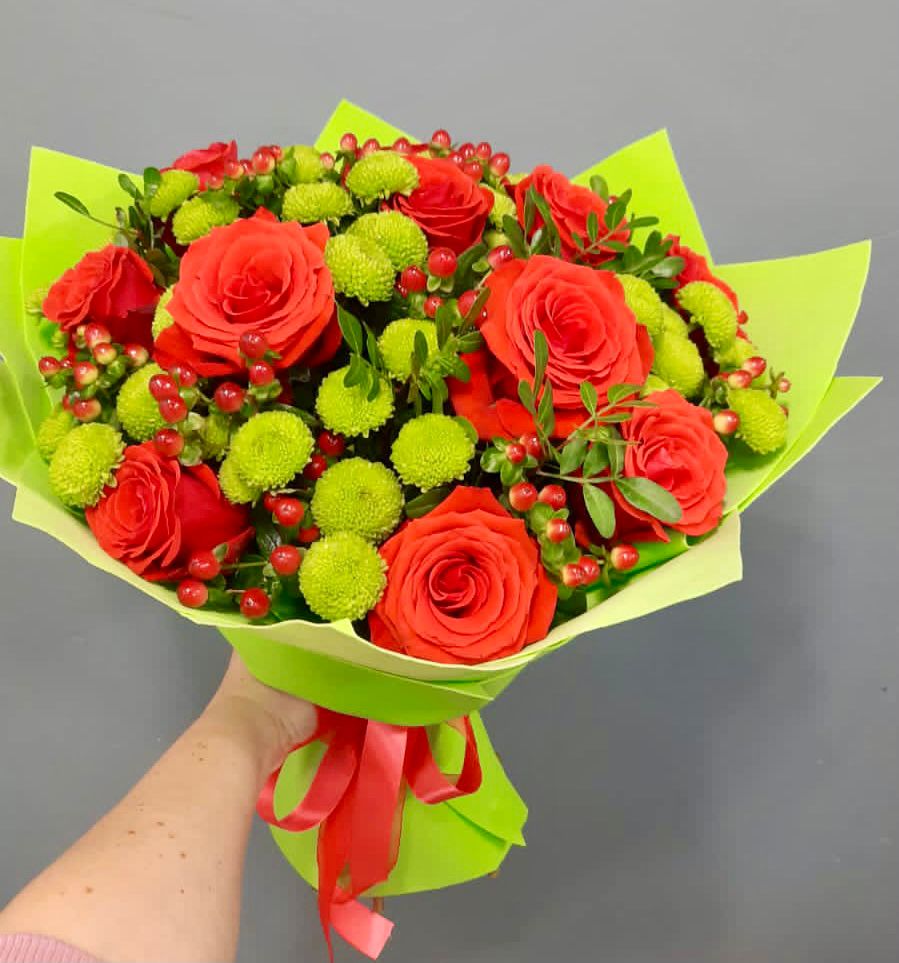 Букет цветов из: Хризантемы и Розы в Кунашак