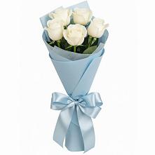 Букет 5 Белых роз Проуд в Кунашак