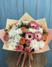 Букет цветов из:  Розы, Герберы и Хризантемы в Кунашак
