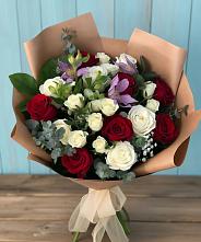 Букет цветов из:  Розы и Альстромерии в Кунашак