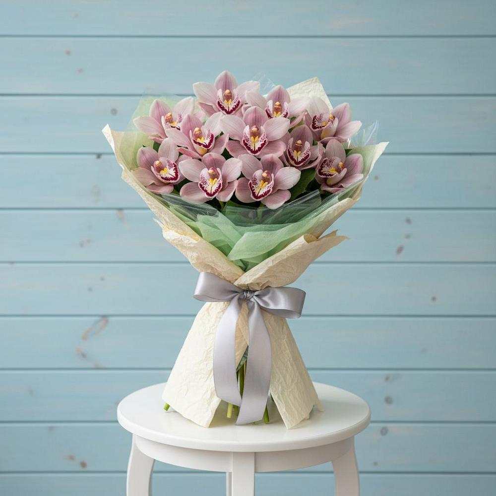 Букет цветов из: Орхидеи и Розы в Кунашак