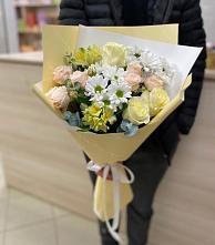 Букет цветов из:  Альстромерии, Розы и Хризантемы в Кунашак