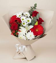 Букет цветов из:  Розы, Хризантемы, Герберы и Лилии в Кунашак