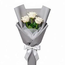 Букет 3 белые розы в Кунашак