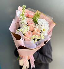 Букет цветов из:  Хризантемы и Розы в Кунашак