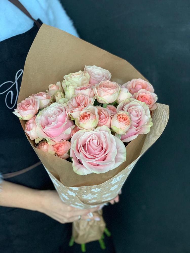 Букет цветов из: Хризантемы и Розы в Кунашак