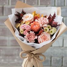 Букет цветов из:  Гвоздики, Хризантемы и Розы в Кунашак