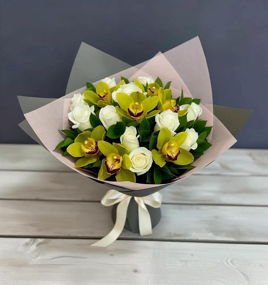 Букет цветов из: Орхидеи и Розы в Кунашак