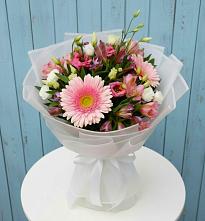 Букет цветов из:  Герберы, Альстромерии и Лизиантусы #REPLACE_PRED# Кунашак