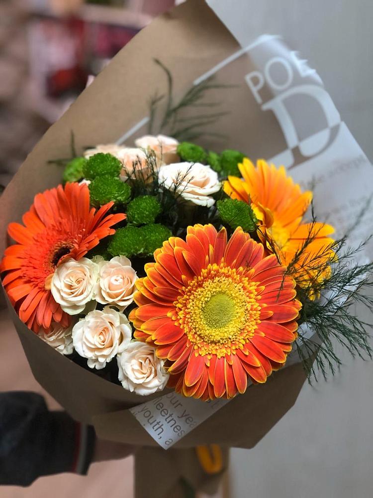 Букет цветов из: Герберы, Хризантемы и Розы в Кунашак
