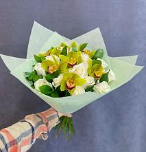 Букет цветов из:  Орхидеи и Розы в Кунашак