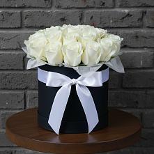 Цветочная композиция из Розы в шляпной коробке в Кунашак