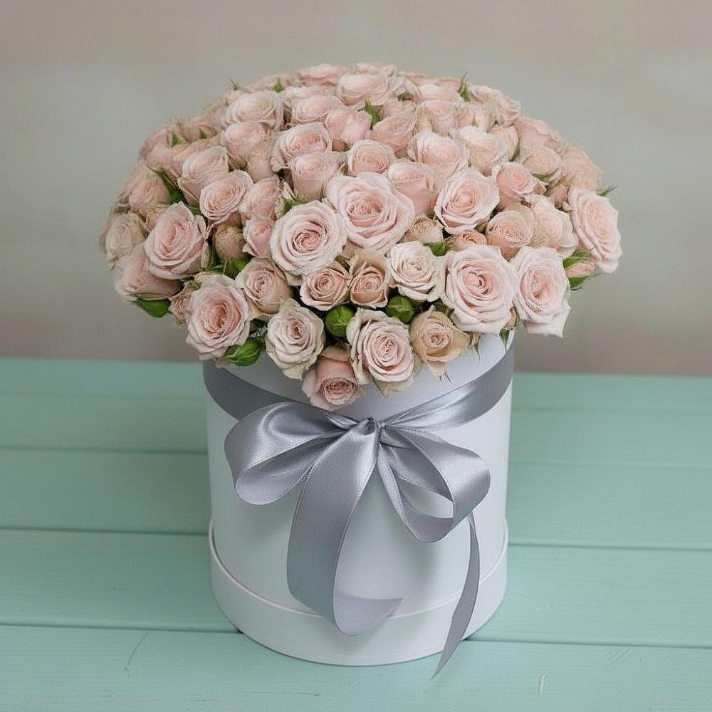 Цветочная композиция из Розы в шляпной коробке в Кунашак